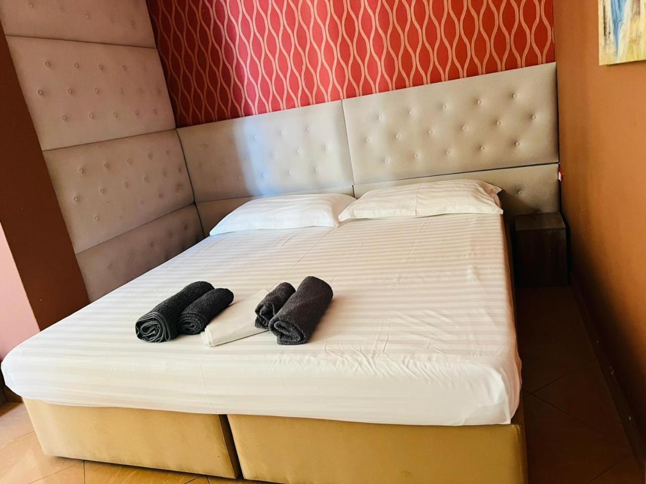 Inn Hotel Škalngur Extérieur photo