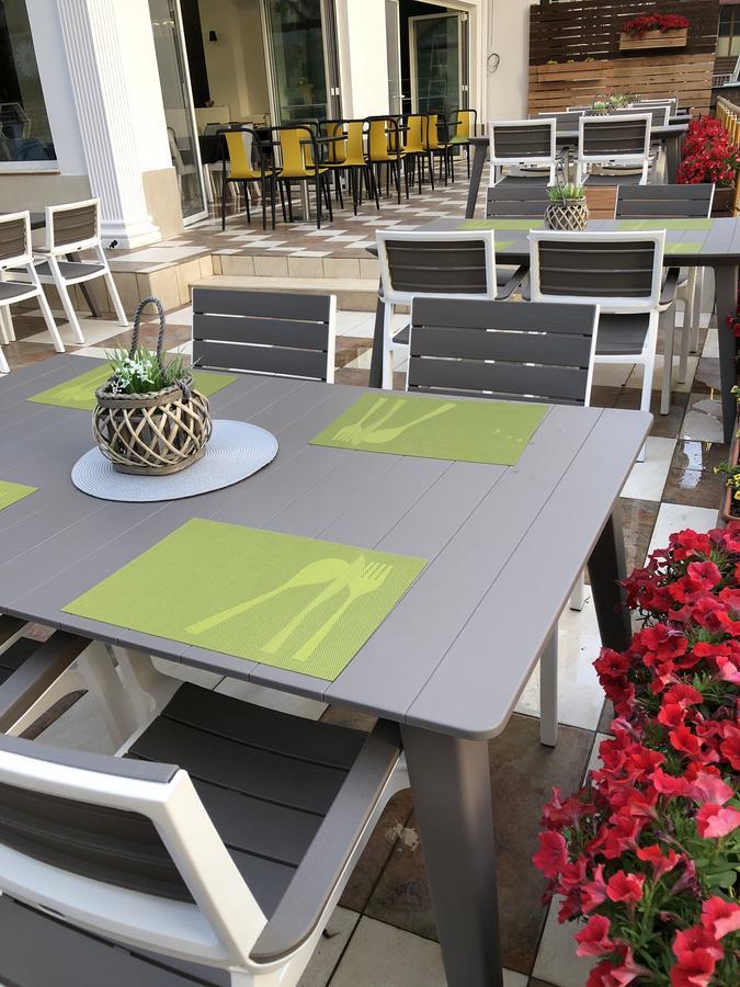 Inn Hotel Škalngur Extérieur photo