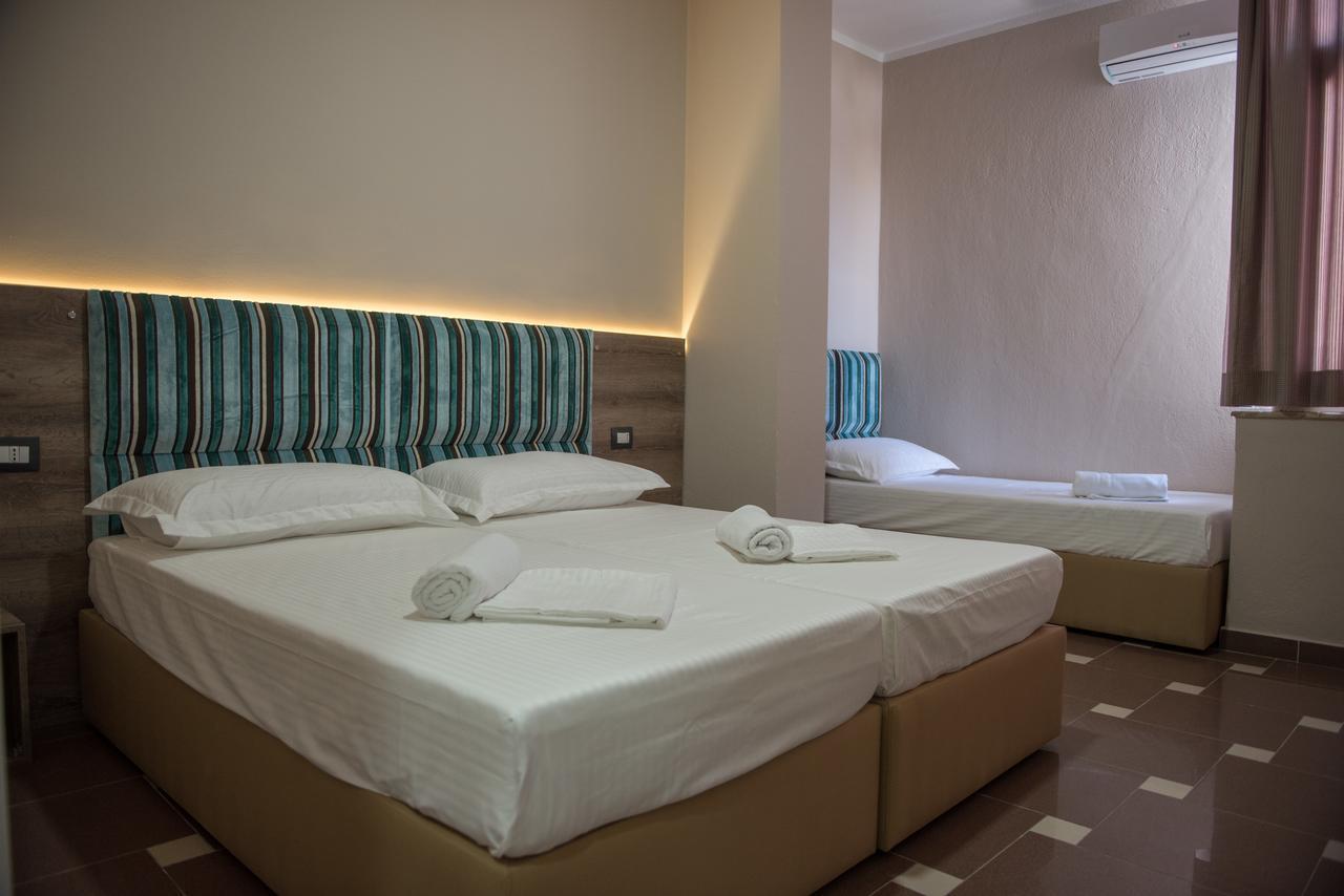 Inn Hotel Škalngur Extérieur photo