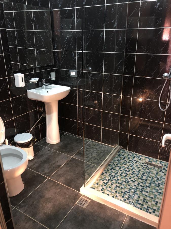 Inn Hotel Škalngur Extérieur photo